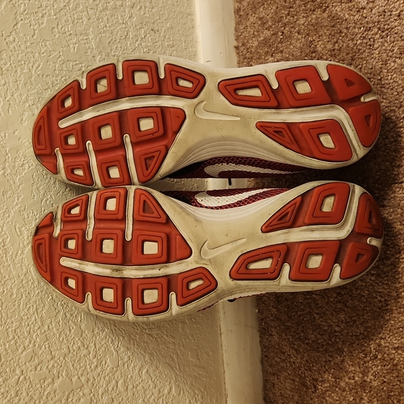 Nike Women's Revolution 3 Sneakers - Picture 6 of 7